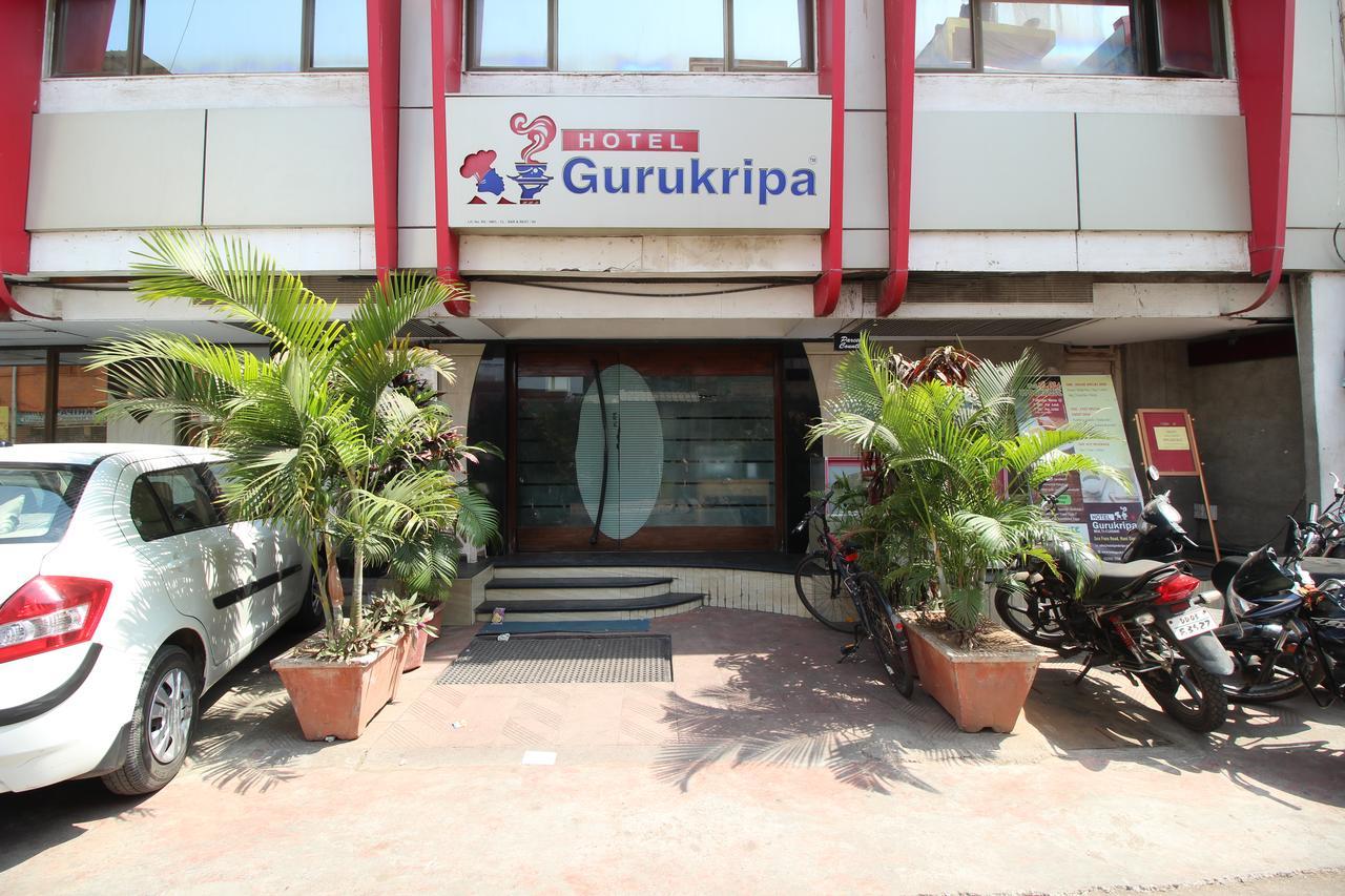 Hotel Gurukripa Даман Екстер'єр фото
